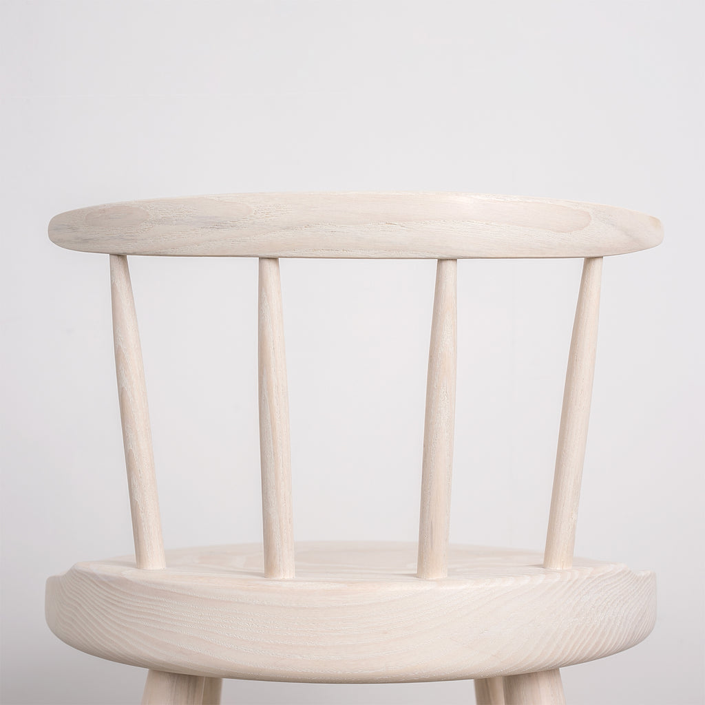 GHOST STOOL