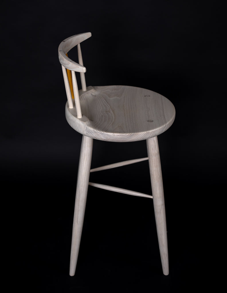 GHOST STOOL