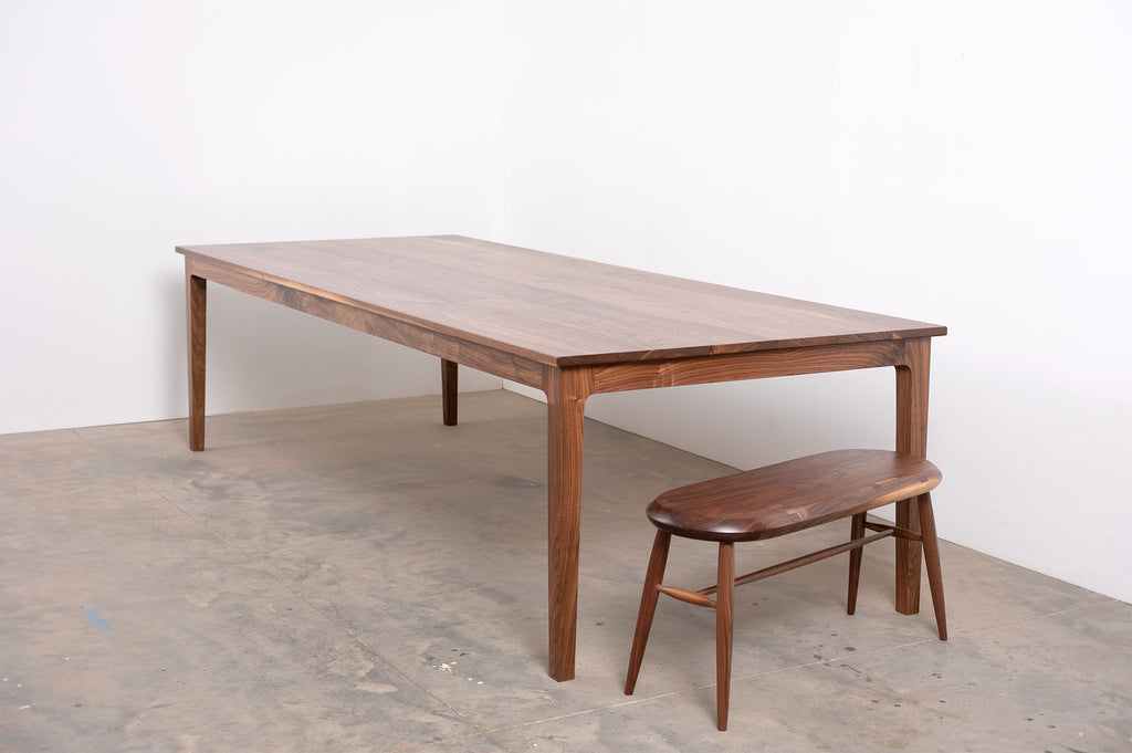 STAPLE TABLE