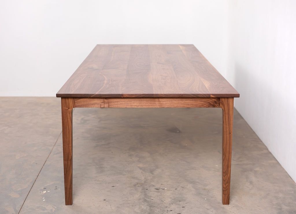 STAPLE TABLE