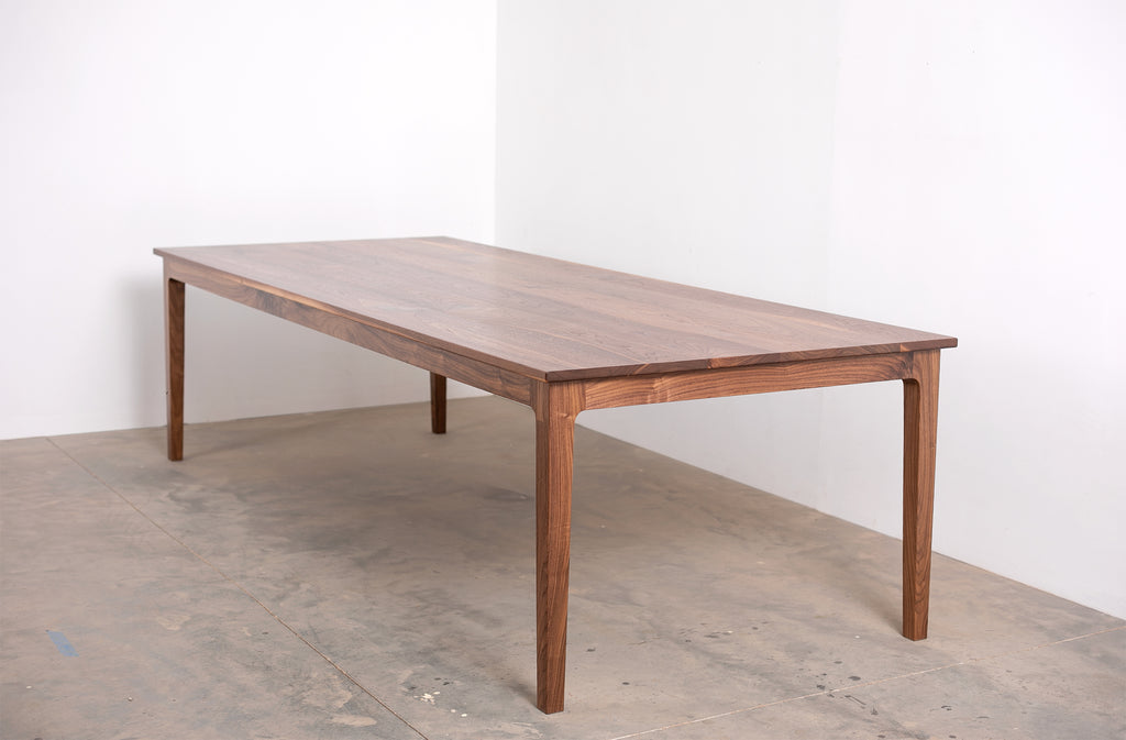 STAPLE TABLE
