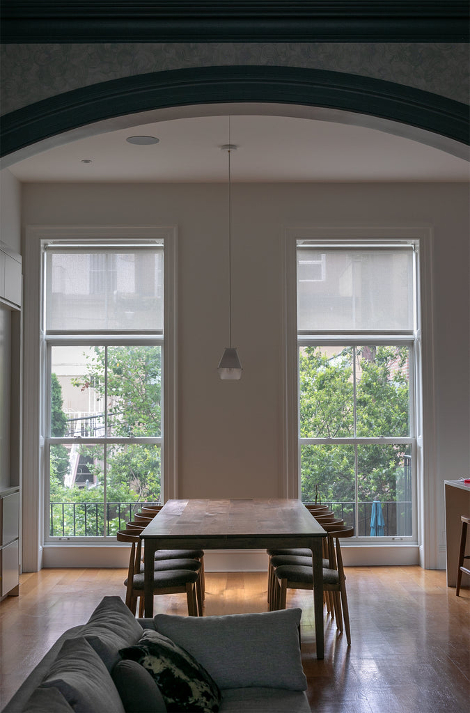STAPLE TABLE