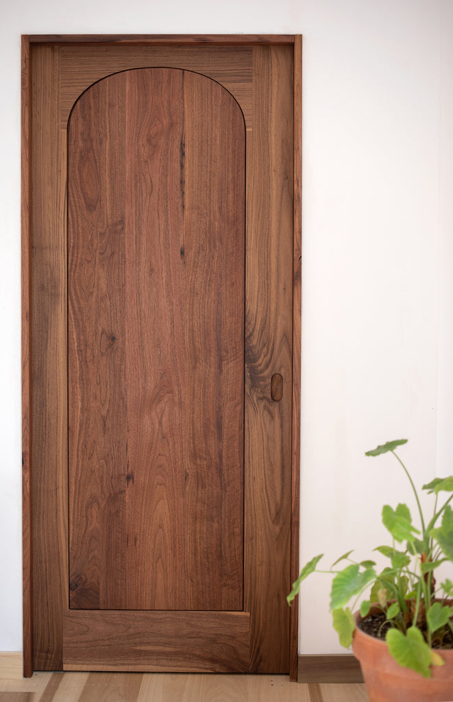 ARCHED DOOR