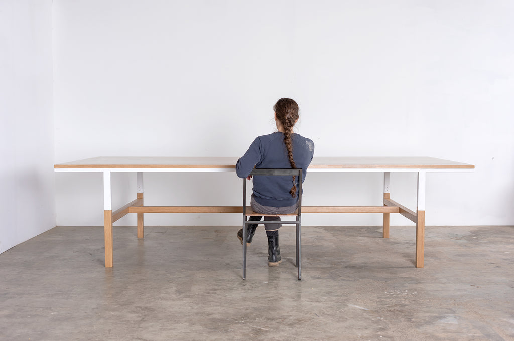 JAGJAG DESK / CONFERENCE