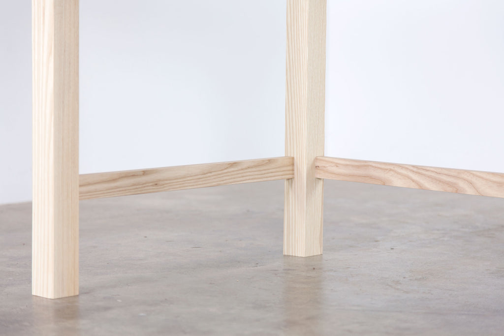 LAGOM DESK