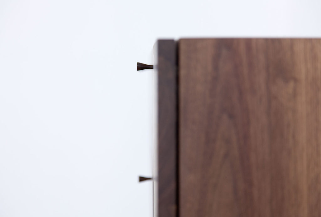MARKET SIDEBOARD
