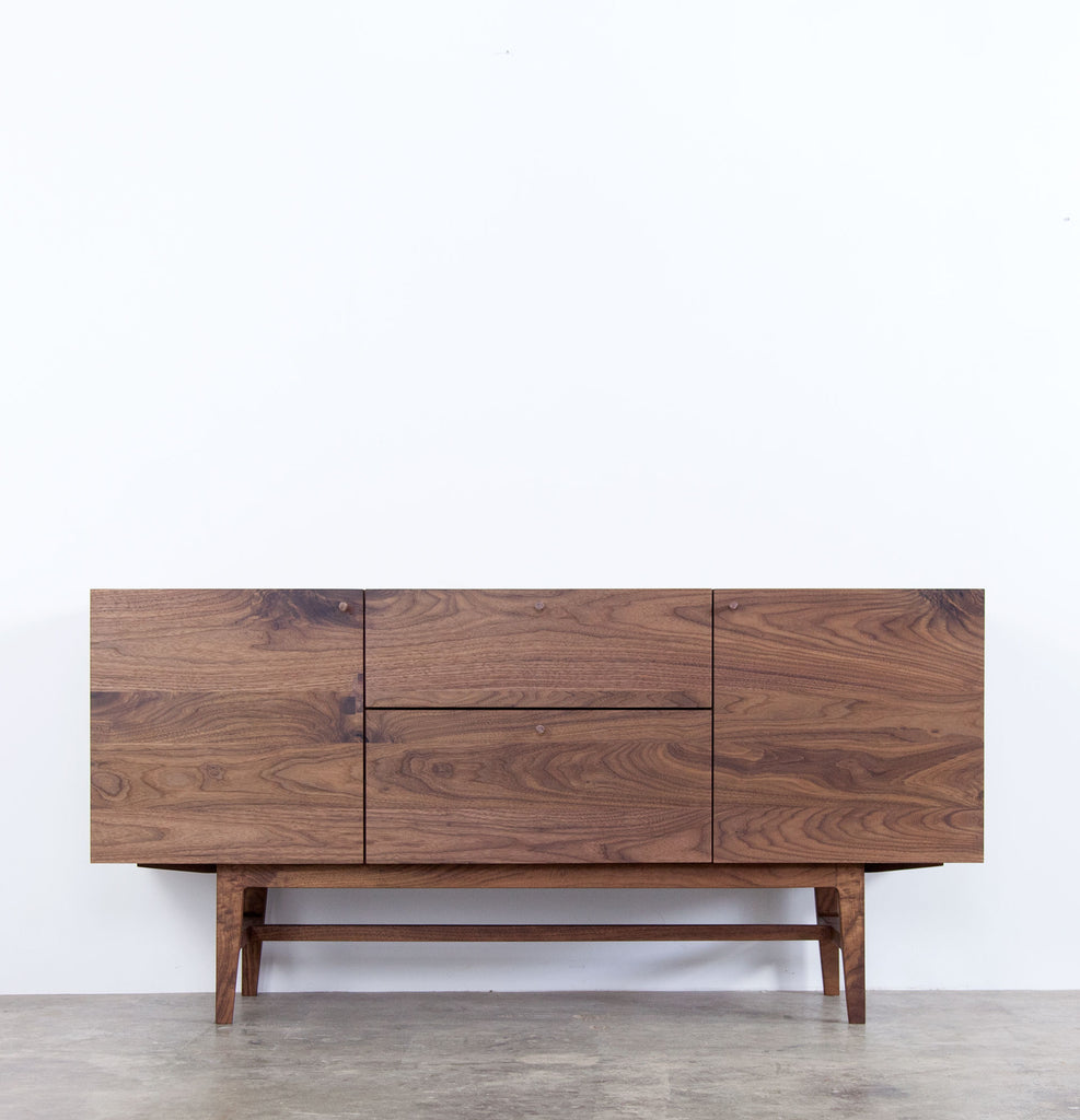 MARKET SIDEBOARD