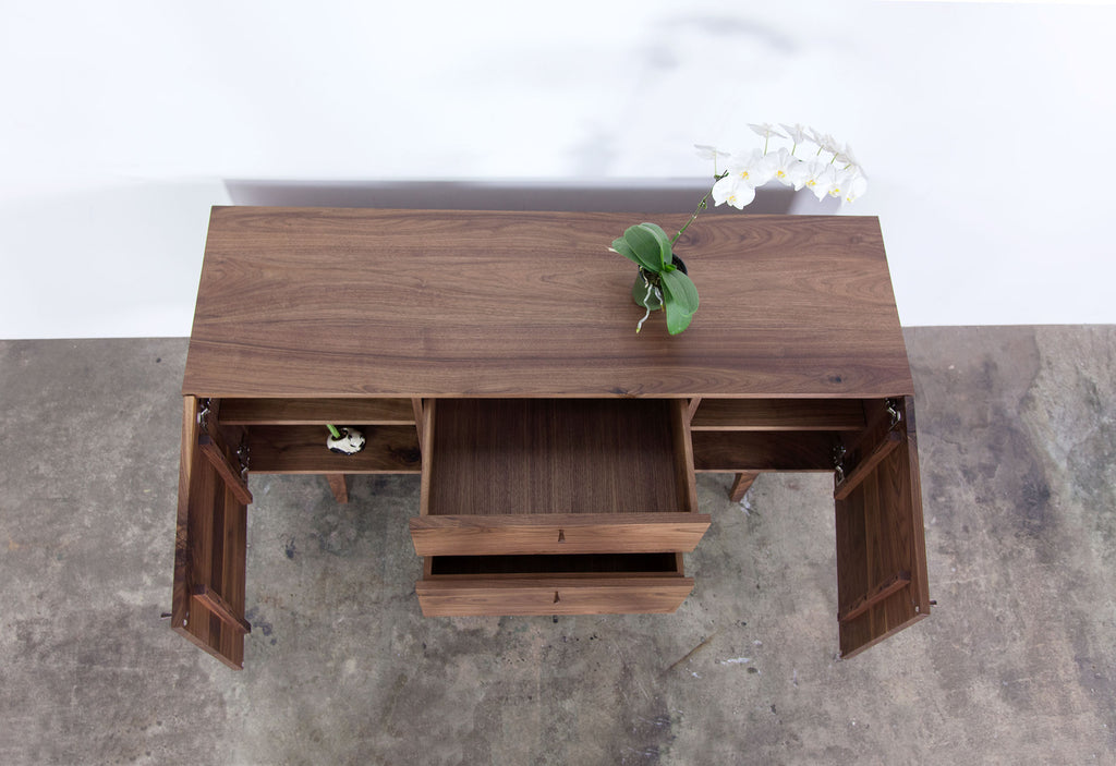 MARKET SIDEBOARD