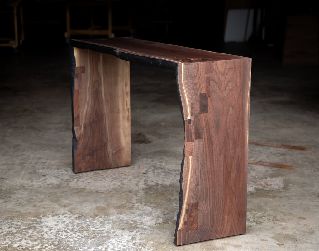 LIVE EDGE ENTRY TABLE