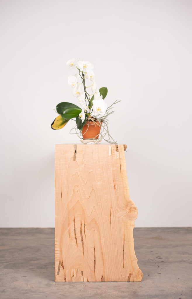 LIVE EDGE ENTRY TABLE