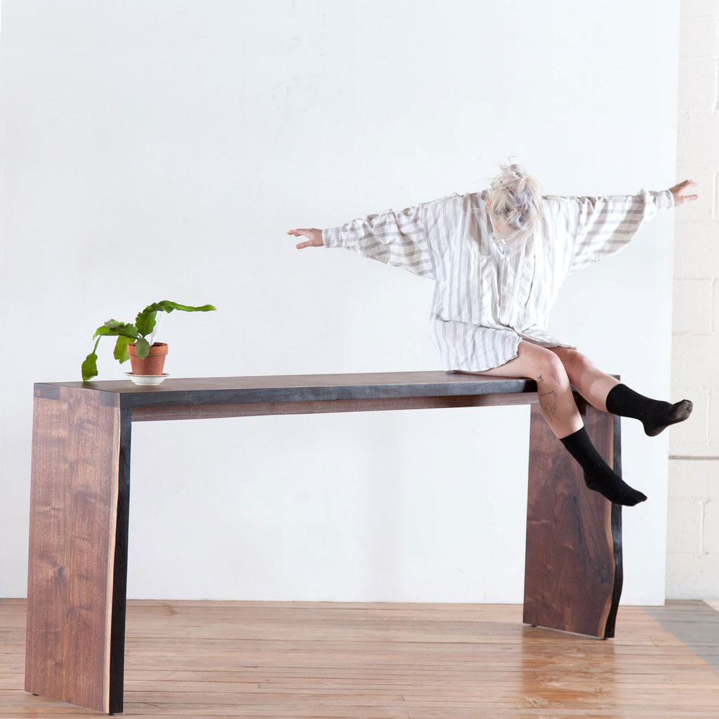 LIVE EDGE ENTRY TABLE