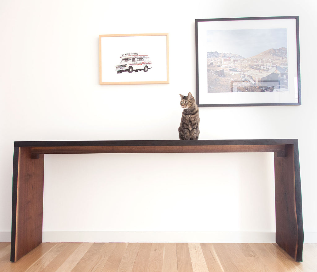 LIVE EDGE ENTRY TABLE