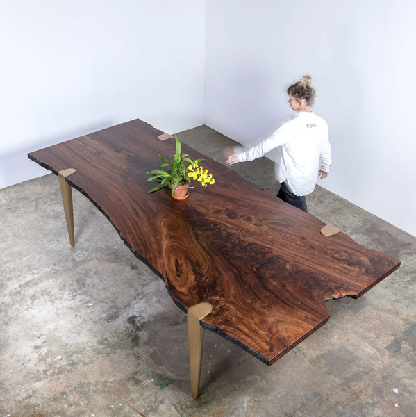 CRITICAL MASS DINING TABLE